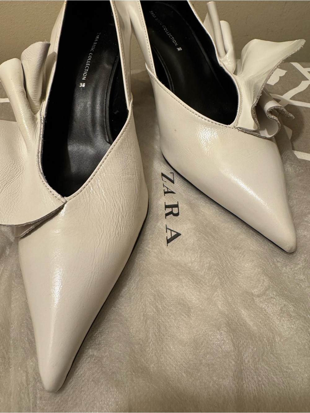 Zara White Pointed Ruffle Statement Pump Heels Size 38 NWOT - Picture 9 of 9